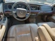 ✅ 2007 Mercury Grand Marquis LS • VIN: 2MEFM75V17X637758 • Lot: 80109315. Wystawiony na Copart z przebiegiem 119 759 mil. Bezpłatny archiwum sprzedaży aukcyjnych z USA i szczegółowy raport historii pojazdu na DreamBid. Zdjęcie 8.