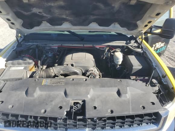 ✅ 2008 Chevrolet Silverado 2500HD 1LT • VIN: 1GCHK24K18E192807 • Лот: 89506225. Опубликован ранее на Copart с пробегом 184 746 миль. Бесплатный доступ к архиву аукционных продаж из США и подробный отчёт об истории автомобиля на DreamBid. Изображение 11.