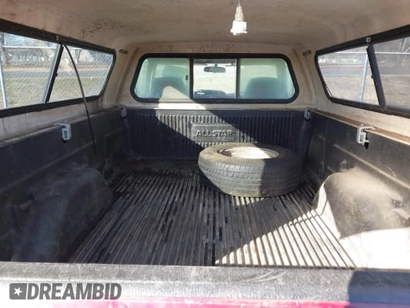 ✅ 1996 Chevrolet Silverado 1500 • VIN: 1GCEC14W1TZ207806 • Лот: 43856501. Опубликован ранее на IAAI с пробегом 158 938 миль. Бесплатный доступ к архиву аукционных продаж из США и подробный отчёт об истории автомобиля на DreamBid. Изображение 8.