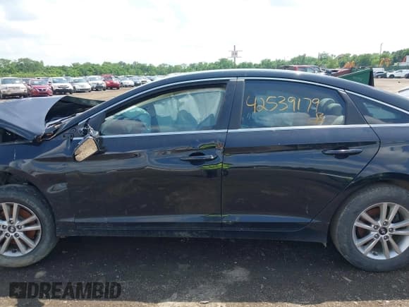 ✅ 2017 Hyundai Sonata Eco • VIN: 5NPE24AA0HH528585 • Lot: 42539179. Listed on IAAI with Not provided. Free auction sales archive from the USA and detailed vehicle history report at DreamBid. Image 14.