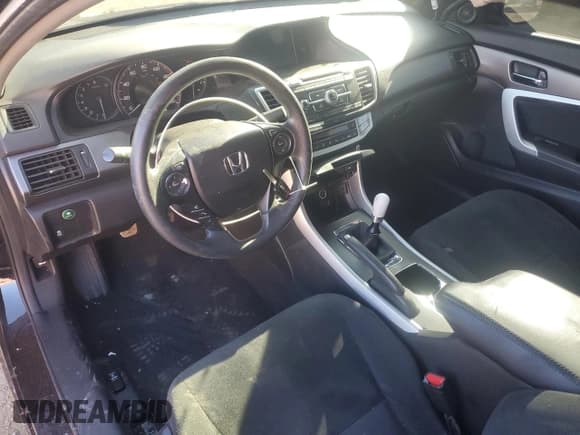 ✅ 2013 Honda Accord LX-S • VIN: 1HGCT1A37DA016362 • Lot: 50973795. Wystawiony na Copart z przebiegiem 125 232 mil. Bezpłatny archiwum sprzedaży aukcyjnych z USA i szczegółowy raport historii pojazdu na DreamBid. Zdjęcie 8.