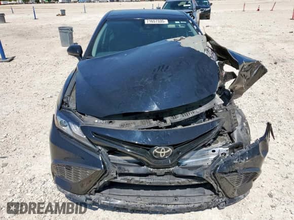 2021 Toyota Camry XSE z VIN 4T1K61AK9MU402834, wystawiony jako Copart lot #71657335 z przebiegiem 77 028 mil mil oraz Szkoda całkowita • Salvage title. Historia ofert i sprzedaży dostępna na DreamBid. Obrazek 5.