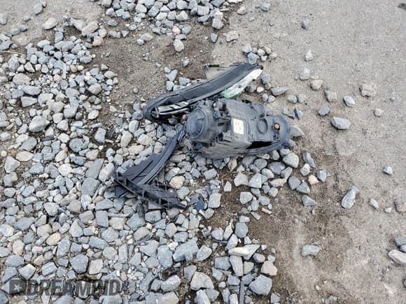 ✅ 2016 Jeep Cherokee Altitude • VIN: 1C4PJMAB1GW349226 • Lot: 87413845. Listed on Copart with 102,471 mi. Free auction sales archive from the USA and detailed vehicle history report at DreamBid. Image 13.