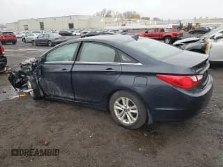 ✅ 2013 Hyundai Sonata GLS • VIN: 5NPEB4AC1DH765193 • Лот: 90359105. Опубликован ранее на Copart с пробегом 136 590 миль. Бесплатный доступ к архиву аукционных продаж из США и подробный отчёт об истории автомобиля на DreamBid. Изображение 2.