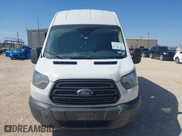 ✅ 2018 Ford Transit • VIN: 1FTYR2XM6JKA74123 • Lot: 41923975. Wystawiony na IAAI z przebiegiem 372 801 mil. Bezpłatny archiwum sprzedaży aukcyjnych z USA i szczegółowy raport historii pojazdu na DreamBid. Zdjęcie 12.