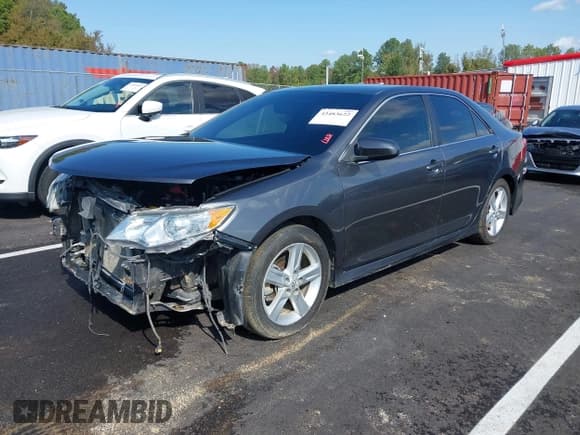 ✅ 2013 Toyota Camry XLE • VIN: 4T1BF1FK2DU723929 • Lot: 43483622. Wystawiony na IAAI z przebiegiem 153 538 mil. Bezpłatny archiwum sprzedaży aukcyjnych z USA i szczegółowy raport historii pojazdu na DreamBid. Zdjęcie 20.