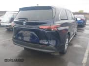 ✅ 2021 Toyota Sienna LE • VIN: 5TDKRKEC4MS032028 • Lot: 43622336. Listed on IAAI with Not provided. Free auction sales archive from the USA and detailed vehicle history report at DreamBid. Image 4.