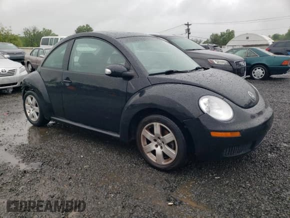 ✅ 2007 Volkswagen Beetle • VIN: 3VWRW31C07M517870 • Lot: 56364955. Listed on Copart with 189,070 mi. Free auction sales archive from the USA and detailed vehicle history report at DreamBid. Image 4.