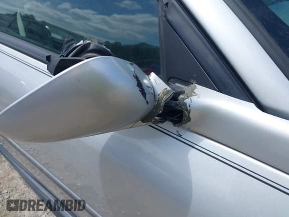 ✅ 2001 Chevrolet Impala • VIN: 2G1WF52E119108254 • Лот: 42081794. Опубликован ранее на IAAI с пробегом Не указан. Бесплатный доступ к архиву аукционных продаж из США и подробный отчёт об истории автомобиля на DreamBid. Изображение 18.