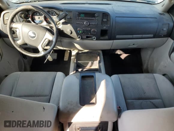 ✅ 2008 Chevrolet Silverado 2500HD LTZ • VIN: 1GCHK23K38F164700 • Лот: 85485155. Опубликован ранее на Copart с пробегом 185 788 миль. Бесплатный доступ к архиву аукционных продаж из США и подробный отчёт об истории автомобиля на DreamBid. Изображение 8.