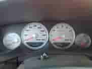 2005 Dodge Neon SRT-4 z VIN 1B3AS66SX5D201190, wystawiony jako Copart lot #61239435 z przebiegiem 146 205 mil mil oraz Czysty tytuł • Clean title. Historia ofert i sprzedaży dostępna na DreamBid. Obrazek 9.