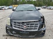 ✅ 2009 Cadillac STS RWD • VIN: 1G6DW67V190161168 • Лот: 50631315. Опубликован ранее на Copart с пробегом 251 604 миль. Бесплатный доступ к архиву аукционных продаж из США и подробный отчёт об истории автомобиля на DreamBid. Изображение 5.