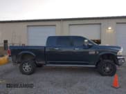 ✅ 2015 Ram 2500 Laramie • VIN: 3C6UR5NL4FG577780 • Lot: 43510612. Wystawiony na IAAI z przebiegiem 180 058 mil. Bezpłatny archiwum sprzedaży aukcyjnych z USA i szczegółowy raport historii pojazdu na DreamBid. Zdjęcie 14.
