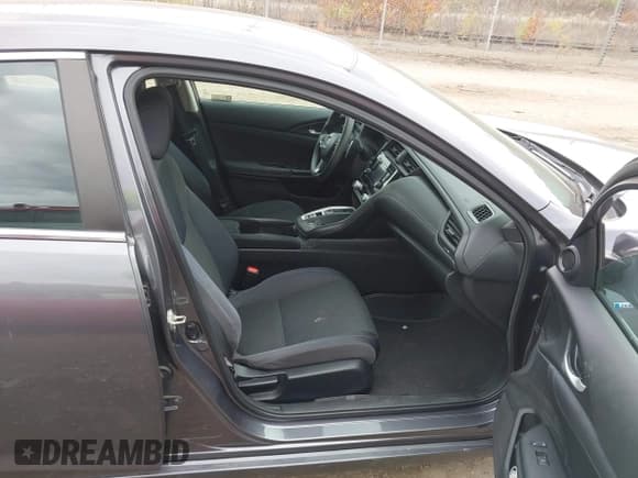 ✅ 2019 Honda Insight LX • VIN: 19XZE4F15KE015720 • Lot: 43712115. Listed on IAAI with 90,222 mi. Free auction sales archive from the USA and detailed vehicle history report at DreamBid. Image 5.