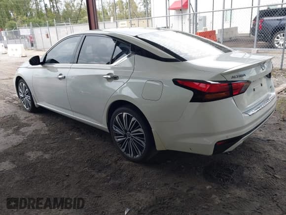 ✅ 2023 Nissan Altima SL • VIN: 1N4BL4EW2PN373533 • Лот: 43058817. Опубликован ранее на IAAI с пробегом 47 527 миль. Бесплатный доступ к архиву аукционных продаж из США и подробный отчёт об истории автомобиля на DreamBid. Изображение 3.