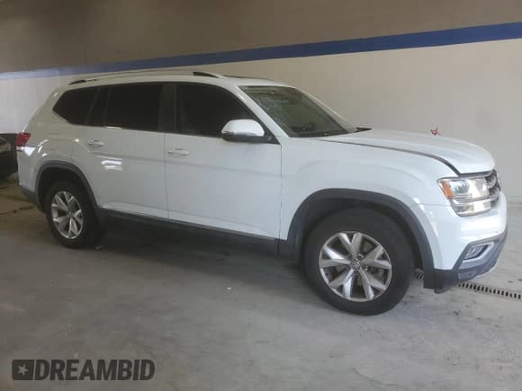 ✅ 2018 Volkswagen Atlas SEL • VIN: 1V2MR2CA8JC526575 • Lot: 68538745. Wystawiony na Copart z przebiegiem 92 358 mil. Bezpłatny archiwum sprzedaży aukcyjnych z USA i szczegółowy raport historii pojazdu na DreamBid. Zdjęcie 4.