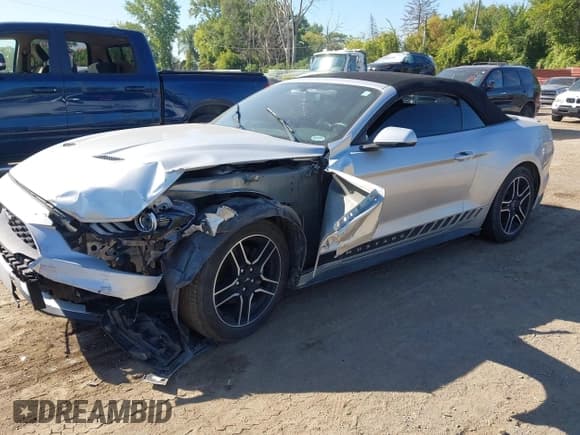✅ 2019 Ford Mustang EcoBoost • VIN: 1FATP8UH9K5149249 • Лот: 43347960. Опубликован ранее на IAAI с пробегом 89 226 миль. Бесплатный доступ к архиву аукционных продаж из США и подробный отчёт об истории автомобиля на DreamBid. Изображение 2.