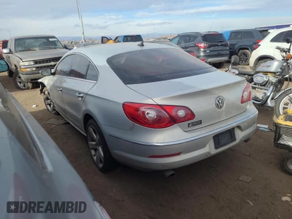 ✅ 2009 Volkswagen CC 4Motion • VIN: WVWGU73C29E548552 • Lot: 38075104. Wystawiony na Copart z przebiegiem 123 781 mil. Bezpłatny archiwum sprzedaży aukcyjnych z USA i szczegółowy raport historii pojazdu na DreamBid. Zdjęcie 2.