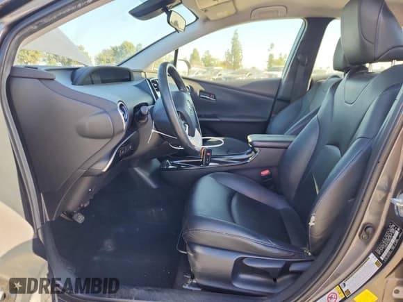 ✅ 2016 Toyota Prius Four • VIN: JTDKARFUXG3508795 • Lot: 92062305. Listed on Copart with 219,537 mi. Free auction sales archive from the USA and detailed vehicle history report at DreamBid. Image 7.