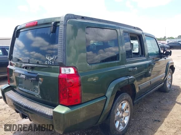 ✅ 2007 Jeep Commander Sport • VIN: 1J8HH48KX7C622714 • Lot: 42257498. Wystawiony na IAAI z przebiegiem 165 438 mil. Bezpłatny archiwum sprzedaży aukcyjnych z USA i szczegółowy raport historii pojazdu na DreamBid. Zdjęcie 4.