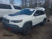✅ 2019 Jeep Cherokee Trailhawk Elite • VIN: 1C4PJMBX4KD207368 • Lot: 41898251. Wystawiony na IAAI z przebiegiem 49 847 mil. Bezpłatny archiwum sprzedaży aukcyjnych z USA i szczegółowy raport historii pojazdu na DreamBid. Zdjęcie 2.