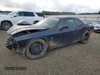 ✅ 2016 Dodge Challenger R/T Scat Pack • VIN: 2C3CDZFJ1GH279121 • Lot: 93271495. Wystawiony na Copart z przebiegiem 96 925 mil. Bezpłatny archiwum sprzedaży aukcyjnych z USA i szczegółowy raport historii pojazdu na DreamBid. Zdjęcie 1.