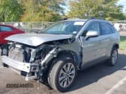 ✅ 2023 Toyota RAV4 XLE Premium • VIN: 2T3A1RFV9PW337698 • Lot: 43349377. Wystawiony na IAAI z przebiegiem 25 430 mil. Bezpłatny archiwum sprzedaży aukcyjnych z USA i szczegółowy raport historii pojazdu na DreamBid. Zdjęcie 2.