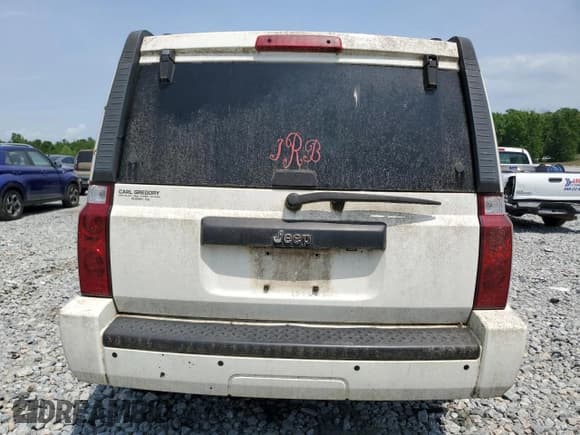 ✅ 2010 Jeep Commander Sport • VIN: 1J4RH4GK0AC103539 • Lot: 54136675. Listed on Copart with 243,238 mi. Free auction sales archive from the USA and detailed vehicle history report at DreamBid. Image 6.