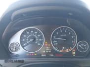 ✅ 2013 BMW 3 Series 335i • VIN: WBA3A9G50DNP36555 • Lot: 43567035. Wystawiony na IAAI z przebiegiem 86 529 mil. Bezpłatny archiwum sprzedaży aukcyjnych z USA i szczegółowy raport historii pojazdu na DreamBid. Zdjęcie 7.