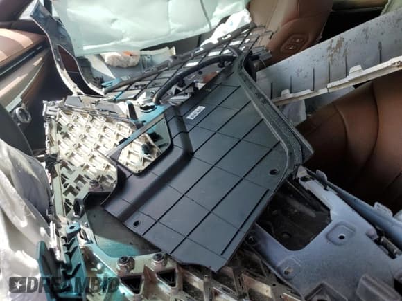 ✅ 2024 Genesis G80 Advanced • VIN: KMTGE4S11RU008080 • Lot: 54791575. Wystawiony na Copart z przebiegiem 1 318 mil. Bezpłatny archiwum sprzedaży aukcyjnych z USA i szczegółowy raport historii pojazdu na DreamBid. Zdjęcie 12.