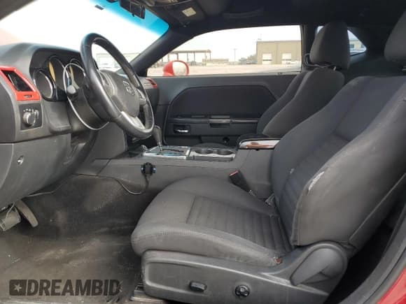 ✅ 2011 Dodge Challenger • VIN: 2B3CJ4DG1BH603029 • Lot: 41796705. Wystawiony na Copart z przebiegiem 157 003 mil. Bezpłatny archiwum sprzedaży aukcyjnych z USA i szczegółowy raport historii pojazdu na DreamBid. Zdjęcie 7.