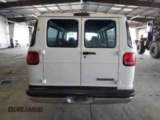 ✅ 1996 Dodge Passenger • VIN: 2B5WB35ZXTK148214 • Lot: 92360285. Wystawiony na Copart z przebiegiem 127 028 mil. Bezpłatny archiwum sprzedaży aukcyjnych z USA i szczegółowy raport historii pojazdu na DreamBid. Zdjęcie 6.