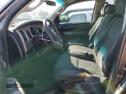 ✅ 2011 Toyota Tundra • VIN: 5TFDM5F16BX019620 • Lot: 46541795. Wystawiony na Copart z przebiegiem 235 993 mil. Bezpłatny archiwum sprzedaży aukcyjnych z USA i szczegółowy raport historii pojazdu na DreamBid. Zdjęcie 7.