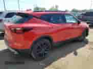 2022 Chevrolet Blazer LT z VIN 3GNKBCR4XNS190584, wystawiony jako Copart lot #71148185 z przebiegiem 38 578 mil mil oraz Szkoda całkowita • Salvage title. Historia ofert i sprzedaży dostępna na DreamBid. Obrazek 3.