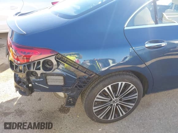 ✅ 2023 Mercedes-Benz CLA 250 • VIN: W1K5J4GB0PN329592 • Лот: 43476167. Опубликован ранее на IAAI с пробегом 6 550 миль. Бесплатный доступ к архиву аукционных продаж из США и подробный отчёт об истории автомобиля на DreamBid. Изображение 22.