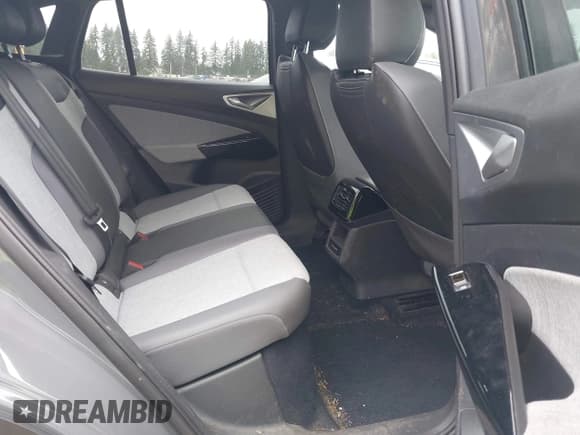 ✅ 2023 Volkswagen ID.4 Pro • VIN: 1V2DNPE84PC009365 • Lot: 42471104. Wystawiony na IAAI z przebiegiem 24 168 mil. Bezpłatny archiwum sprzedaży aukcyjnych z USA i szczegółowy raport historii pojazdu na DreamBid. Zdjęcie 8.