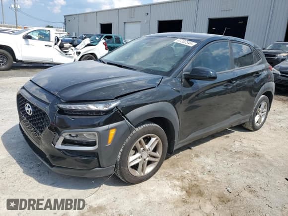 ✅ 2019 Hyundai Kona SE • VIN: KM8K12AA6KU266686 • Лот: 67202544. Опубликован ранее на Copart с пробегом 127 756 миль. Бесплатный доступ к архиву аукционных продаж из США и подробный отчёт об истории автомобиля на DreamBid. Изображение 1.