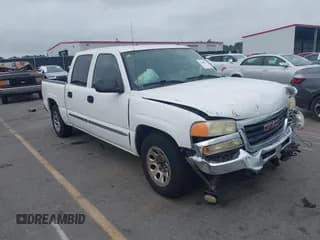 ✅ 2005 GMC Sierra 1500 SLE • VIN: 2GTEC13T651313509 • Lot: 43006322. Listed on IAAI with 181,067 mi. Free auction sales archive from the USA and detailed vehicle history report at DreamBid. Image 1.