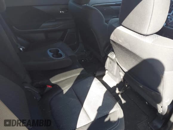 ✅ 2019 Mitsubishi Outlander ES • VIN: JA4AD2A32KZ013032 • Lot: 43370775. Listed on IAAI with 72,624 mi. Free auction sales archive from the USA and detailed vehicle history report at DreamBid. Image 8.