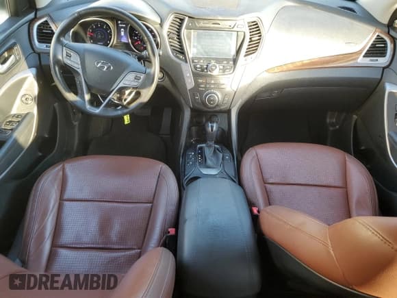 ✅ 2015 Hyundai Santa Fe • VIN: 5XYZW4LA9FG242273 • Лот: 40339194. Опубликован ранее на Copart с пробегом 72 796 миль. Бесплатный доступ к архиву аукционных продаж из США и подробный отчёт об истории автомобиля на DreamBid. Изображение 8.