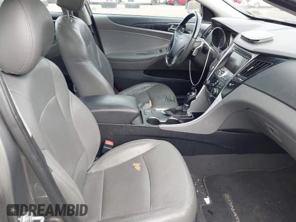 ✅ 2012 Hyundai Sonata SE • VIN: 5NPEC4AB8CH441662 • Лот: 43575168. Опубликован ранее на IAAI с пробегом 146 675 миль. Бесплатный доступ к архиву аукционных продаж из США и подробный отчёт об истории автомобиля на DreamBid. Изображение 5.