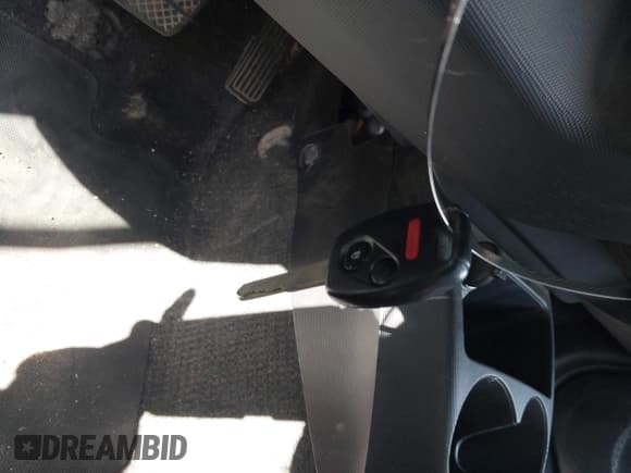 ✅ 2008 Honda Fit Sport • VIN: JHMGD38698S014300 • Лот: 43458869. Опубликован ранее на IAAI с пробегом 120 434 миль. Бесплатный доступ к архиву аукционных продаж из США и подробный отчёт об истории автомобиля на DreamBid. Изображение 11.