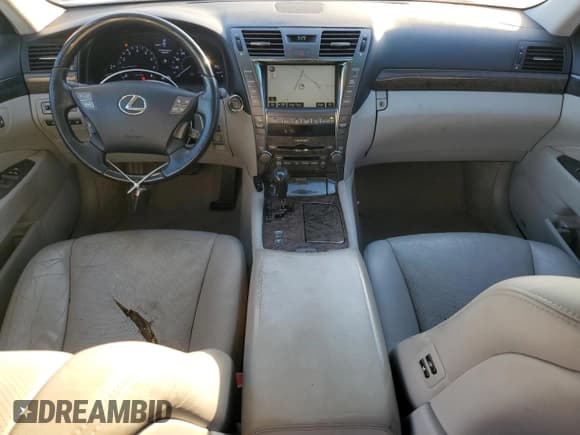 ✅ 2008 Lexus LS 460 • VIN: JTHBL46F385063125 • Lot: 92610155. Listed on Copart with 149,686 mi. Free auction sales archive from the USA and detailed vehicle history report at DreamBid. Image 8.