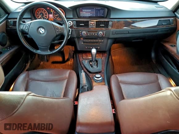 ✅ 2007 BMW 3 Series 328xi • VIN: WBAVC93557K033998 • Lot: 93284545. Listed on Copart with 115,914 mi. Free auction sales archive from the USA and detailed vehicle history report at DreamBid. Image 8.