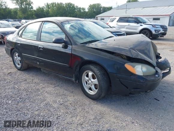✅ 2004 Ford Taurus SE • VIN: 1FAFP53284G179777 • Lot: 43053159. Wystawiony na IAAI z przebiegiem Nie podano. Bezpłatny archiwum sprzedaży aukcyjnych z USA i szczegółowy raport historii pojazdu na DreamBid. Zdjęcie 1.