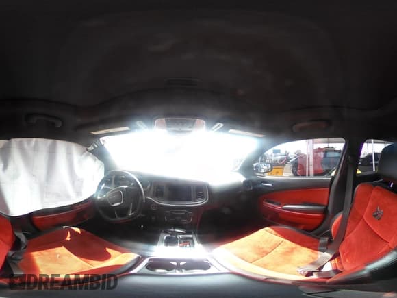 ✅ 2022 Dodge Charger Scat Pack Widebody • VIN: 2C3CDXGJ6NH191603 • Lot: 42131312. Wystawiony na IAAI z przebiegiem Nie podano. Bezpłatny archiwum sprzedaży aukcyjnych z USA i szczegółowy raport historii pojazdu na DreamBid. Zdjęcie 18.