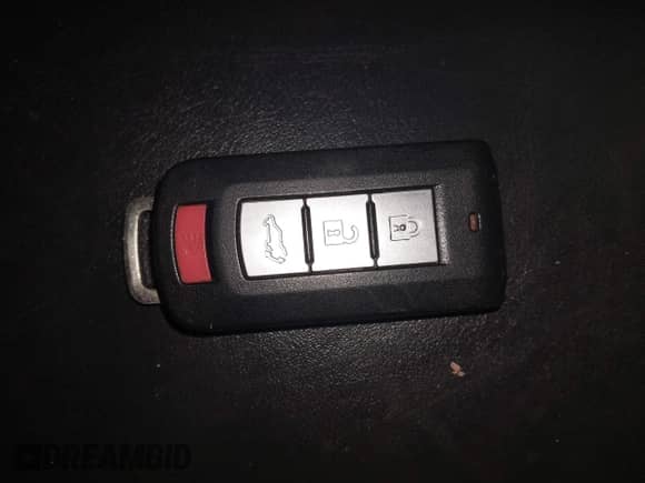 2019 Mitsubishi Outlander ES с VIN JA4AZ3A3XKZ041653, выставлен на аукционе IAAI как лот 41741414 с пробегом 104 502 миль миль и . История ставок и продаж доступна на DreamBid. Изображение 11.