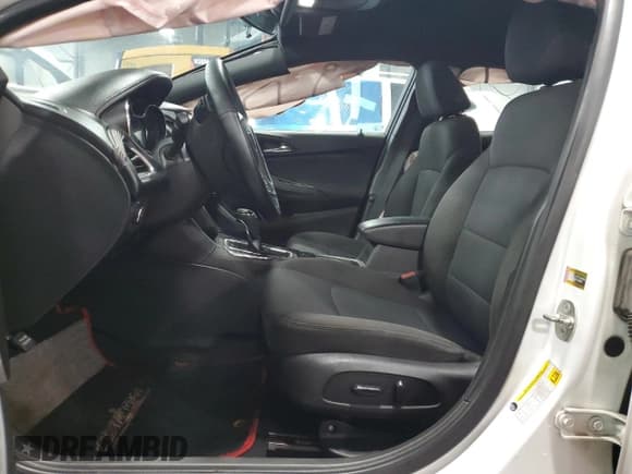 ✅ 2018 Chevrolet Cruze LT • VIN: 3G1BE6SM7JS617492 • Lot: 80687575. Listed on Copart with 114,990 mi. Free auction sales archive from the USA and detailed vehicle history report at DreamBid. Image 7.