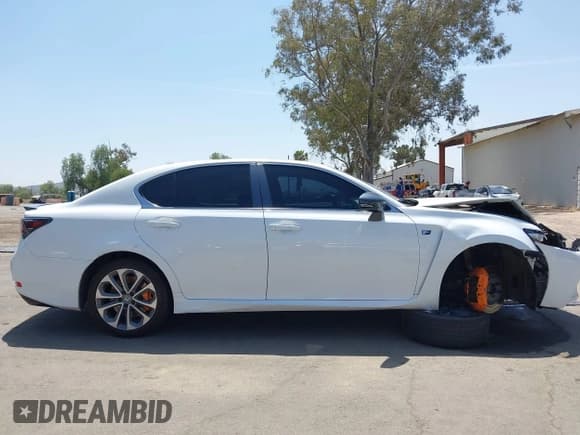 ✅ 2018 Lexus GS F • VIN: JTHBP1BL6JA002525 • Лот: 42087210. Опубликован ранее на IAAI с пробегом 66 660 миль. Бесплатный доступ к архиву аукционных продаж из США и подробный отчёт об истории автомобиля на DreamBid. Изображение 13.
