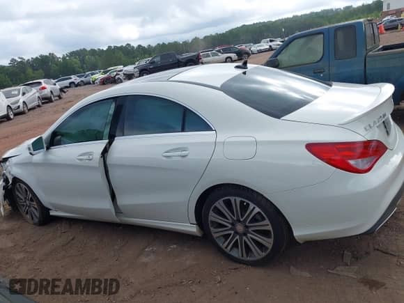 2017 Mercedes-Benz CLA 250 with VIN WDDSJ4EB5HN416461, listed as a IAAI auction lot 42829232 with 159,046 mi miles and . Bid and sale history available at DreamBid. Image 14.